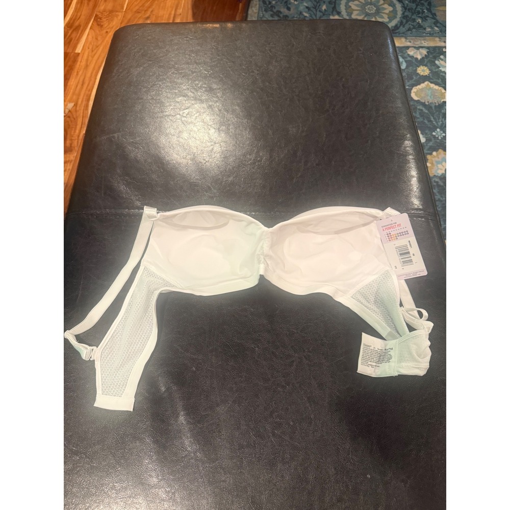 NWT Hanes White Molded Cup T-Shirt‎ Bra Size L Lightly Lined Everyday Comfort